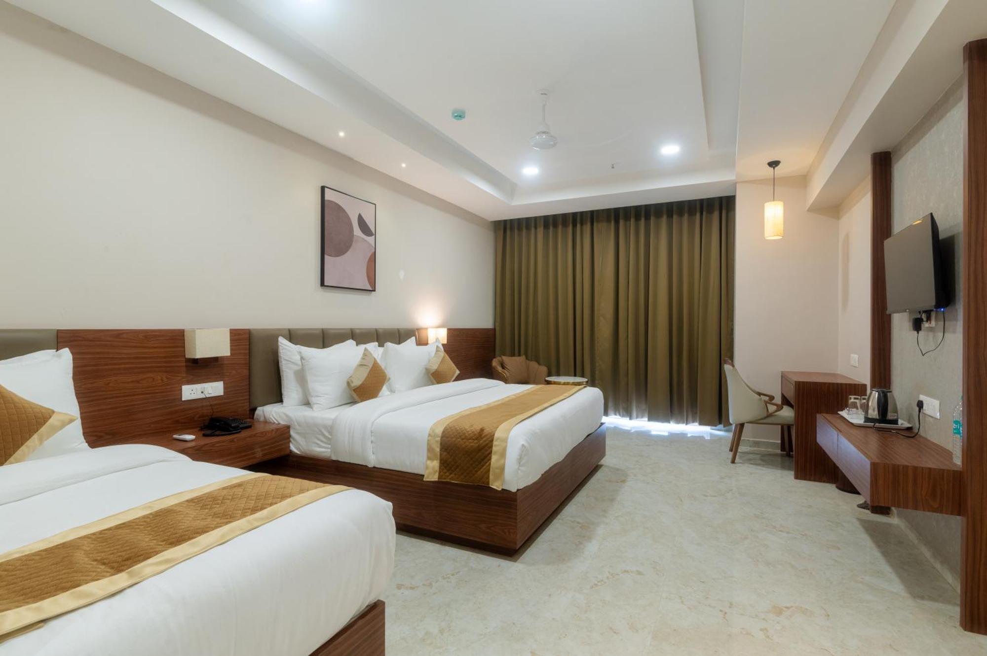 Vits Satyajeet Karad Hotel Luaran gambar