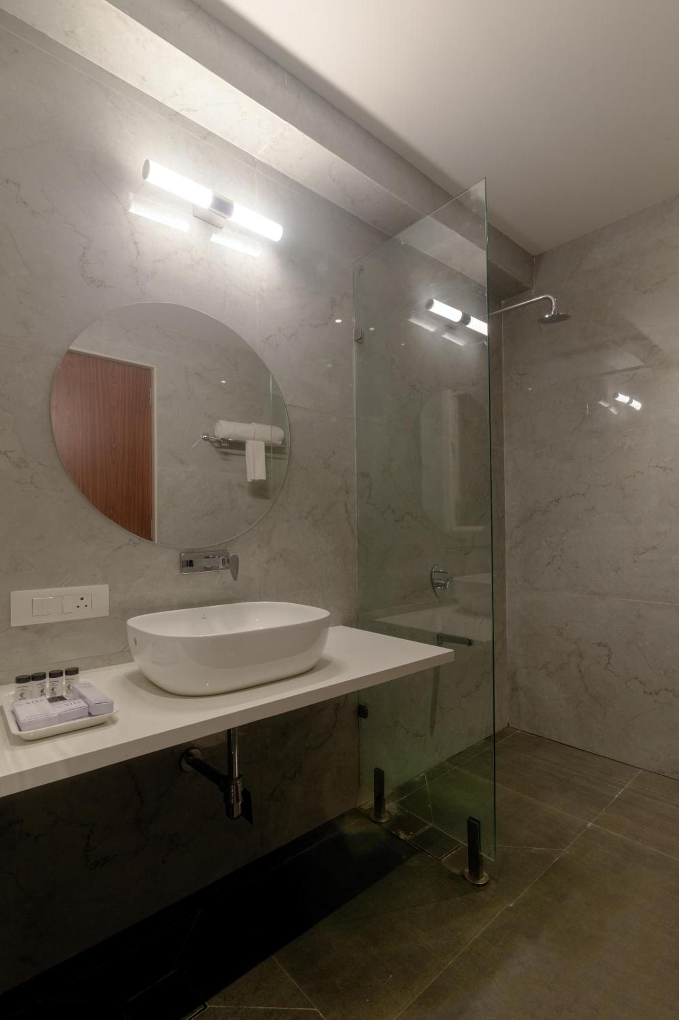 Vits Satyajeet Karad Hotel Luaran gambar