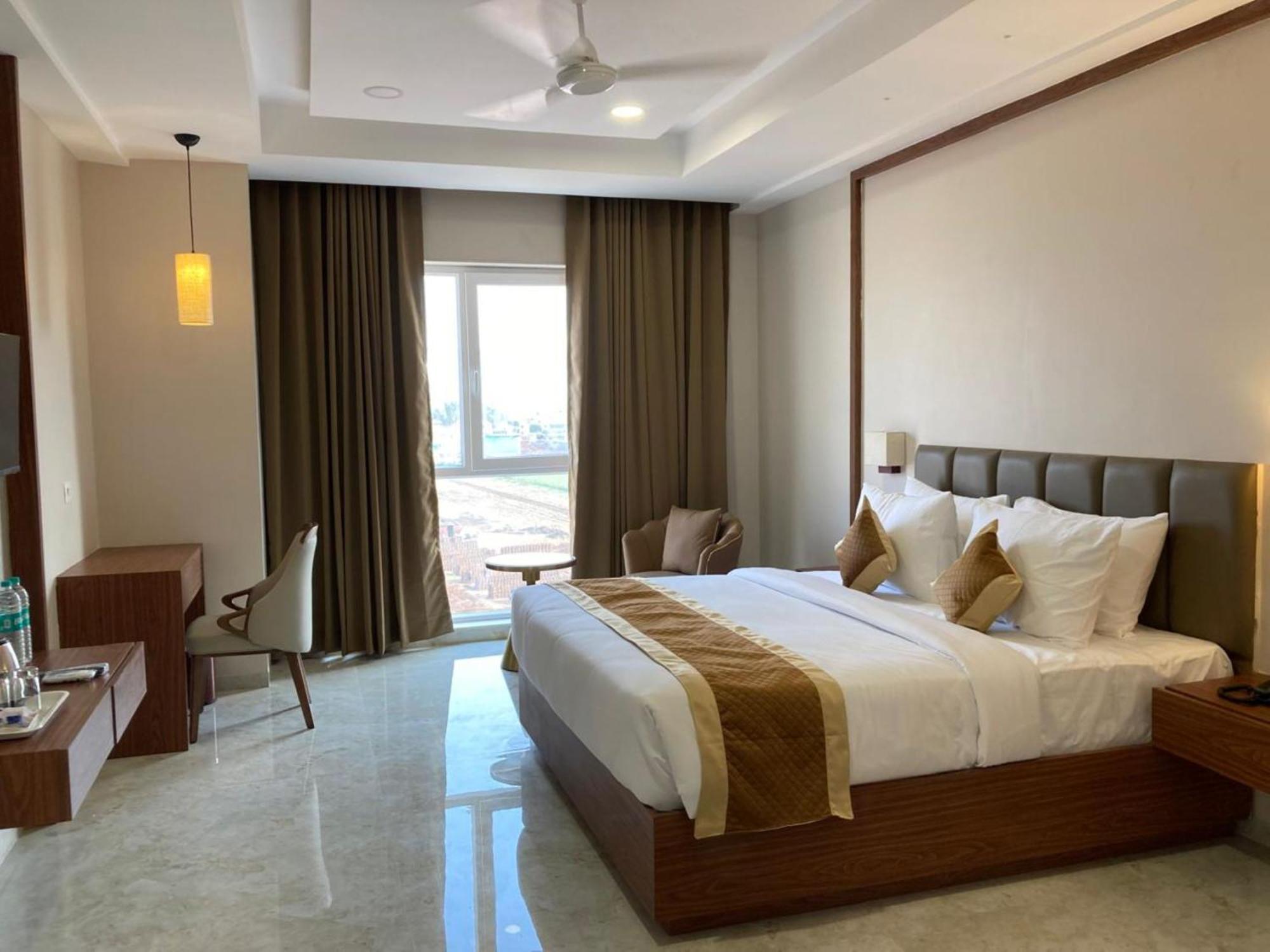 Vits Satyajeet Karad Hotel Luaran gambar